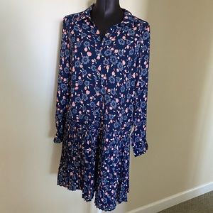 DR2 pleated long sleeve patterned mini dress size M